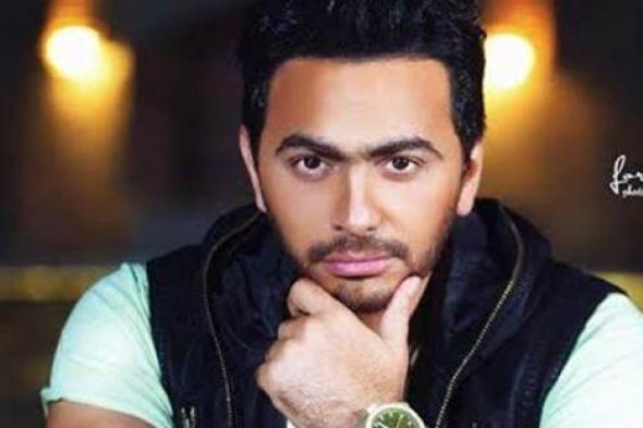 ​صورة- تامر حسني يُسلم ماستر ألبومه الجديد للشركه المنتجه ويُهدي جمهوره جمله خاصة