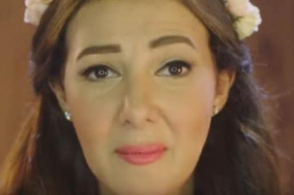 بالصور.. ماذا حدث لعيون دنيا سمير غانم في "ارسم قلب"؟