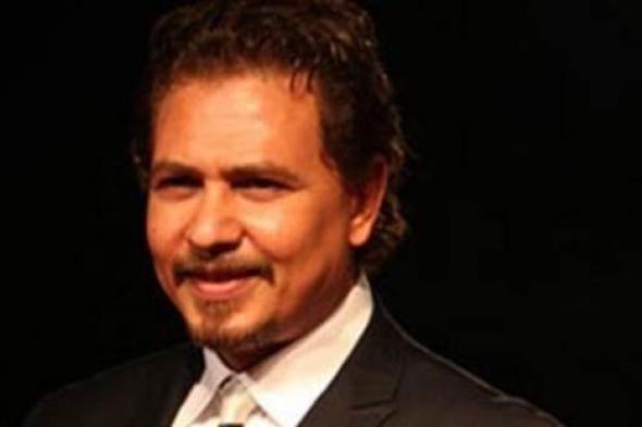 عمرو محمود ياسين: محمد رياض لا ينتظرني لكي أكتُب له