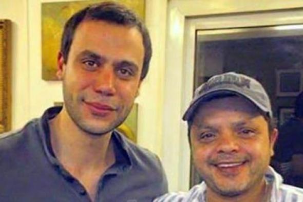 محمد هنيدي يبارك لمحمد إمام على "جحيم في الهند".. وإمام "يرد مين ميحبش هنيدي"
