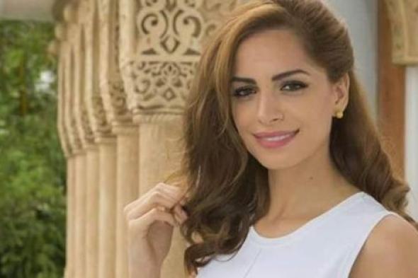 تعرف على رسالة آمال ماهر لوالدها بعد وفاته