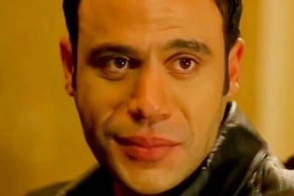 صورة- محمد إمام: هذا هو أول صديق لي وأكثر من يضحكني في الدنيا