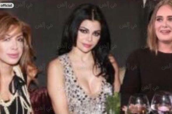 هيفاء وهبي سعيدة بصورتها مع "عديلة" ونوال الزغبي