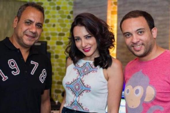 بالصور- ساندي تتسلم ماستر ألبومها "Love" استعدادا لطرحه قريبا