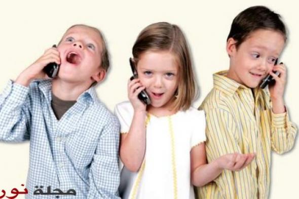ما العمر المناسب لمنح طفلك هاتفاً محمولاً ؟