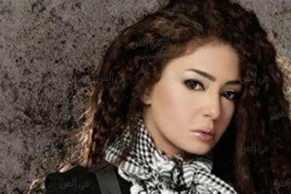روجينا وعمرو محمود ياسين يحييان الذكرى الأولى لرحيل ميرنا المهندس