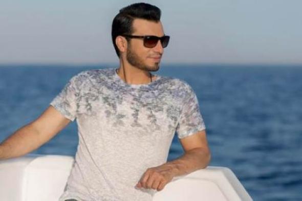 أزمات إيهاب توفيق في 2016..  إعلان وهمي وفيديو كليب مثير وحرب فنية ومنع أولاده من الخروج