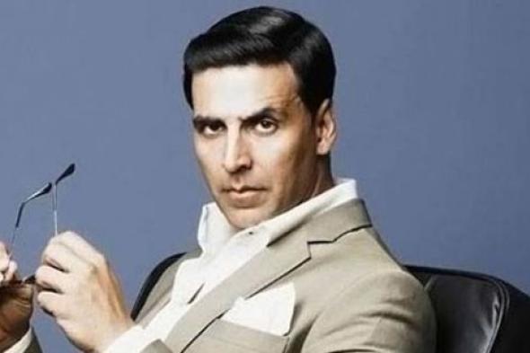 أكشاى كومار يتغلب على سلمان خان في فيلم Rustom