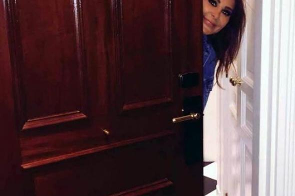 صورة- إليسا تطمئن جمهورها على صحتها بعد تعرضها  لكسر في القدم