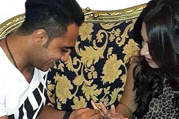 الصورة الأولى من خطوبة أوس أوس على فتاة من خارج الوسط الفني