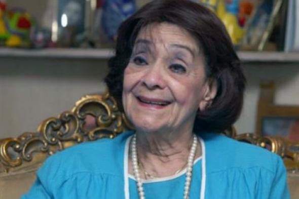 شقيقة "أبلة فضيلة" تنفي خبر وفاتها