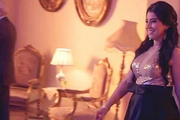 بالصورة والفيديو– أيتن عامر تعود للجيم وتصف نفسها بـ "أم أيتن"