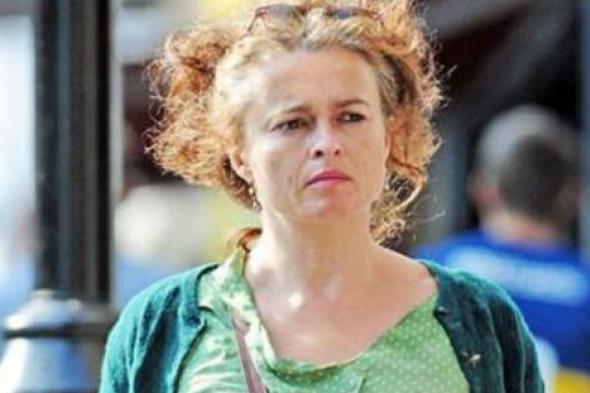 صور صادمة لـ هيلينا بونهام بطلة Alice in Wonderland  و"هاملت" في شوارع لندن