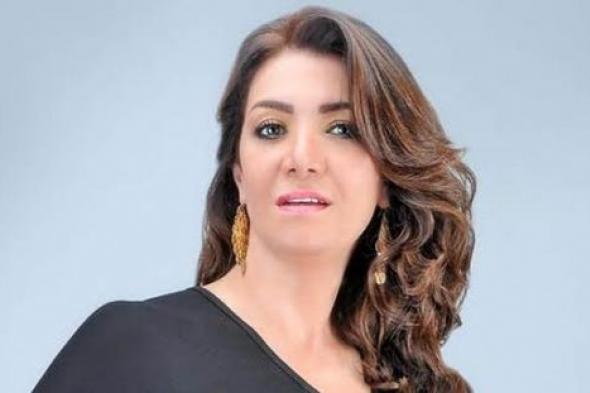نجاة لقاء سويدان وابنتها من حادث سيارة
