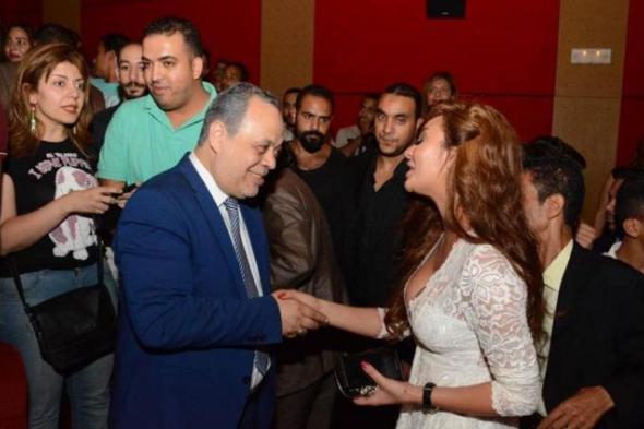 #شرطة_الموضة - نور الكاديكي بفستان غير مناسب في العرض الخاص لـ"صابر جوجل"
