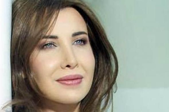 بالصور- نانسي عجرم بإطلالة مكررة في حفلها بالعين السخنة
