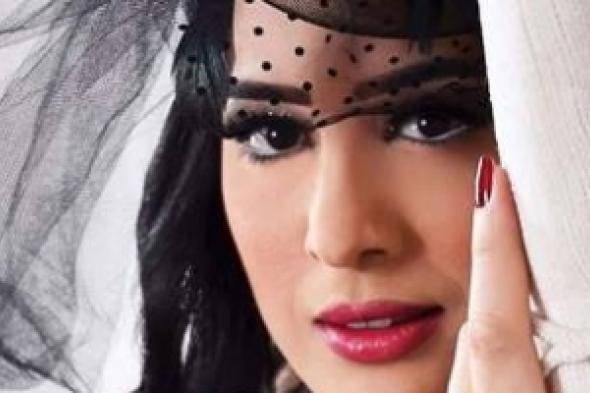 الفنانة التونسية وفاء بوكيل، خامة صوتية وموهبة إعلامية رغم تحديات القطاعين