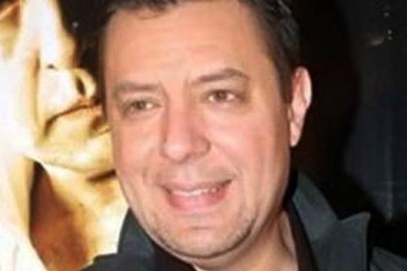 بالفيديو- هشام عبد الحميد نافيا شائعات وفاته:  "بايخة"