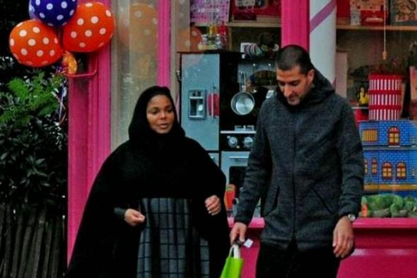 بالصور- هل ارتدت جانيت جاكسون الحجاب؟