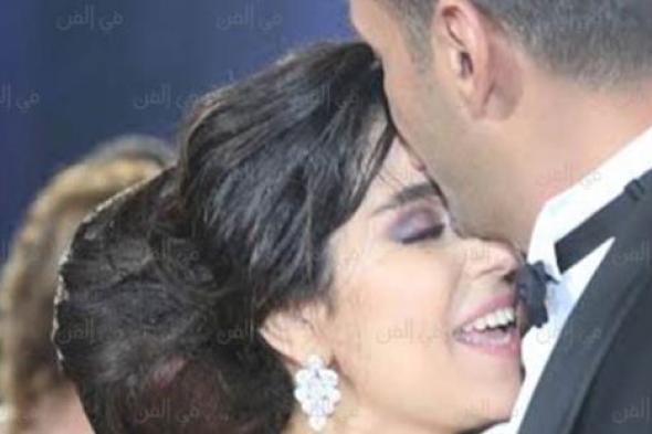 أيتن عامر تعلن قائمة طلباتها من زوجها: "ورد وشيكولاتة.. وهتاخد الزبالة وأنت نازل"