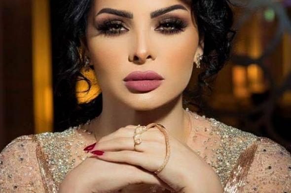 بالصور والفيديو- عائلة ديانا كرزون وأصدقائها يفاجئونها بحفل ضخم بمناسبة عيد ميلادها