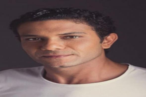 بالصور - هكذا احتفل آسر ياسين بـ"الهالوين" برفقة ابنائه