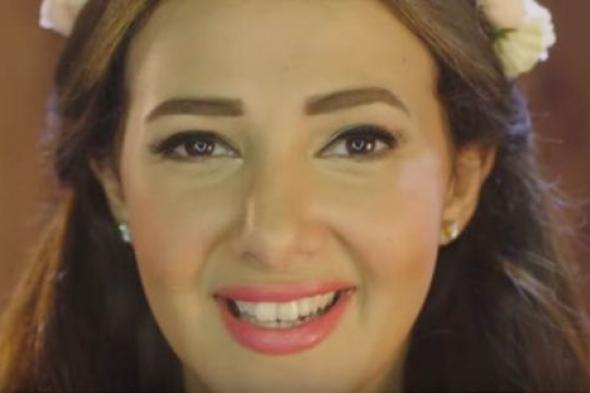 صورة- استعدادا لزفاف شقيقتها.. دنيا سمير غانم بلوك جديد