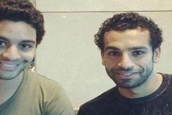 صورة- أحمد جمال يلتقي بمحمد صلاح في روما