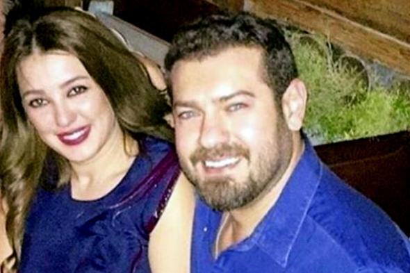 صورة- عمرو يوسف مع كندة علوش ويعلق:  Mr and Mrs Youssef