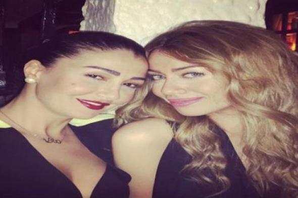 صورة- ابنة غادة عبد الرازق تستعير فستانها