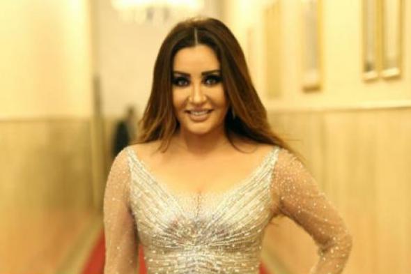 لطيفة تتعرض لوعكة صحية وتعتذر لساندي