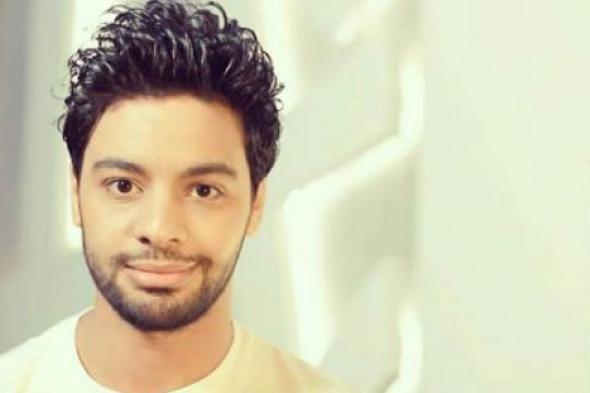 صورة- أحمد جمال يبدأ عام 2017 بتسجل أغنية جديدة