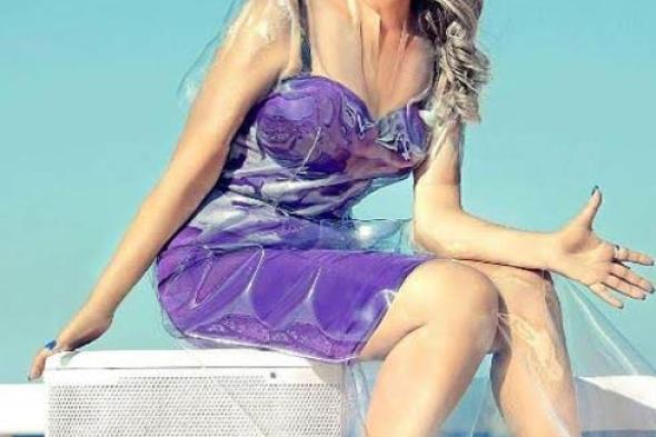 بالصور- شيرين عبد الوهاب وإلهام شاهين يحتفلان بعيد ميلاد سميرة سعيد