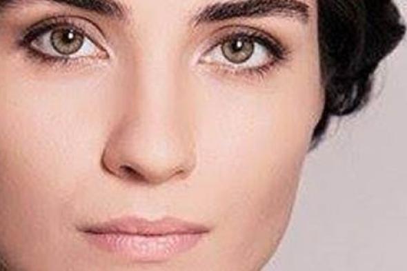 صورة- توبا بويوكستن تحتفل بعيد ميلاد بناتها التوأم