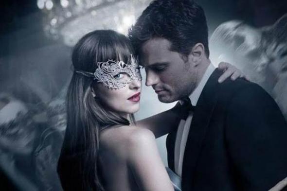 دار عرض سينمائية تمنع العزّاب من مشاهدة فيلم Fifty Shades Darker