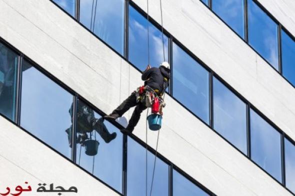 قصة عجيبة.. سقط من الطابق الـ47 وبقي حياً !