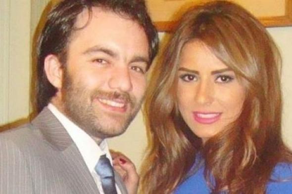 صورة- شريف رمزي يحتفل بعيد ميلاد ابنه.. والجلباب الأبيض اختيار ريهام أيمن لراحتها في الحمل