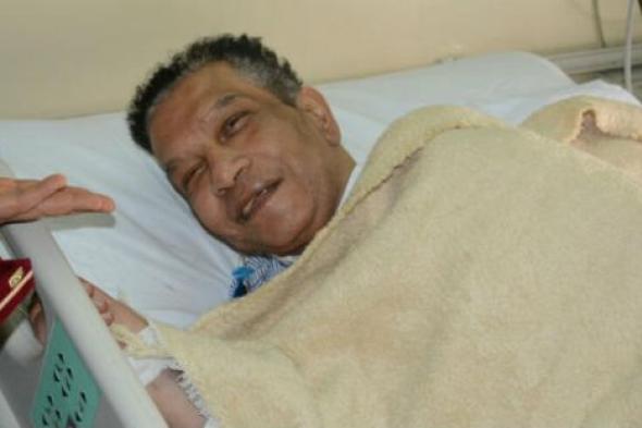 خاص- ابن محمد شرف يطمئن الجمهور على صحة والده
