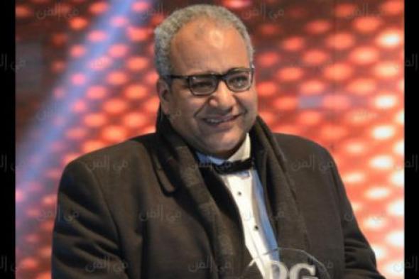 صورة-  بيومي فؤاد بملابس شيوخ العرب في كواليس "إزي الصحة"