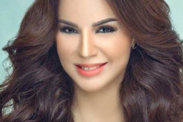 بالفيديو-  فريال يوسف مضيفة طيران في "أرض جو"
