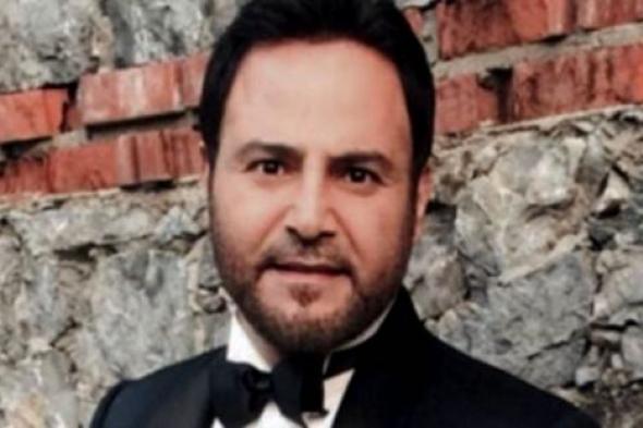 صورة- عاصي الحلاني يؤدي مناسك العمرة