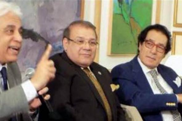 بالصور- إلهام شاهين وحسن راتب في ضيافة فاروق حسنى للحديث عن الإبداع
