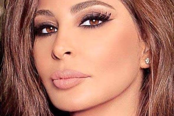 إليسا تعقيبا على حادث كنيسة طنطا : لماذا يُقتل الناس وهم يصلون من أجل السلام؟