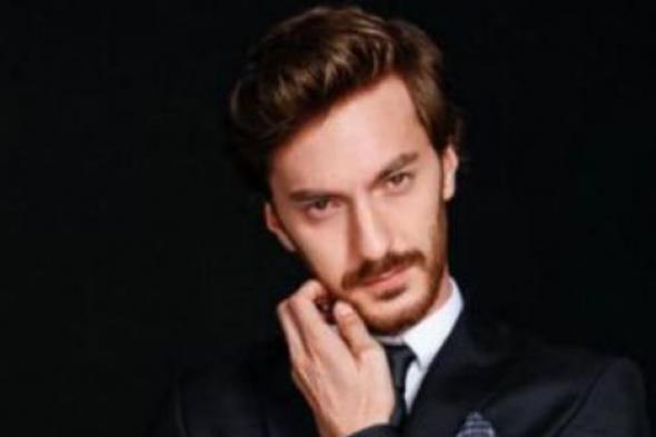 بطل المسلسل التركي "بنات الشمس" ينشر أخر صورة له في اسطنبول