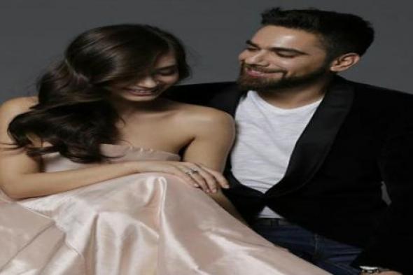 صورة- ناسليهان أتاجول ترسم وشم لأول حرف من اسم زوجها في مكان غريب