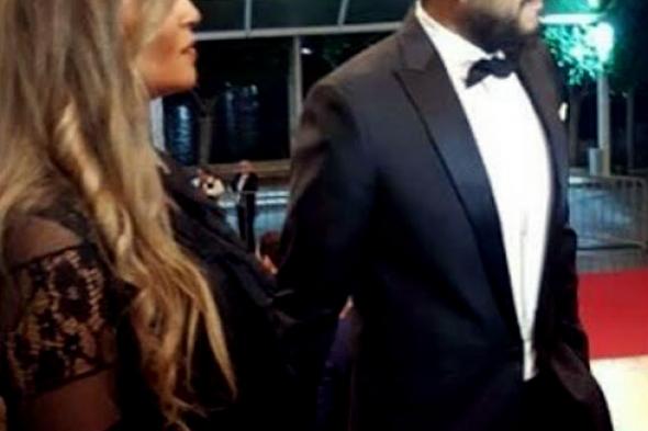 بالفيديو- هكذا رد حماقي على مذيع حفل "موريكس دور":  أنا أول مرة أشوفك