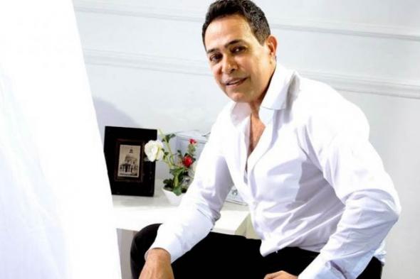 حكيم: فوجئت بأولادي يسمعون أغاني المهرجانات