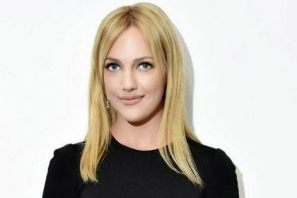 صورة - التركية مريم أوزارلي مع ويل سميث بمهرجان "كان"