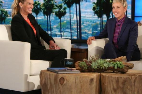 جوليا روبرتس: جورج كلوني لا يحتاج إلى نصيحتي