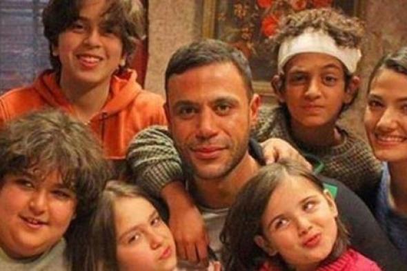 أبرز أحداث الحلقة الثامنة من مسلسل "لمعي القط"- محمد عادل إمام يرفض عرض مُغري من الخاطف